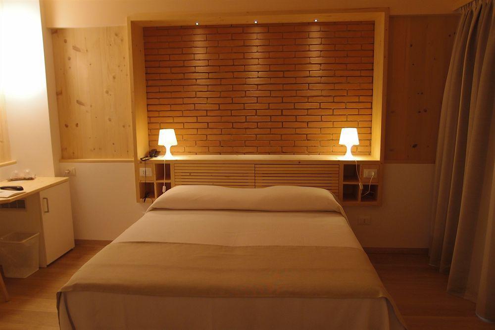 Hotel Regina ฟอร์เต เดย์ มาร์มี ภายนอก รูปภาพ