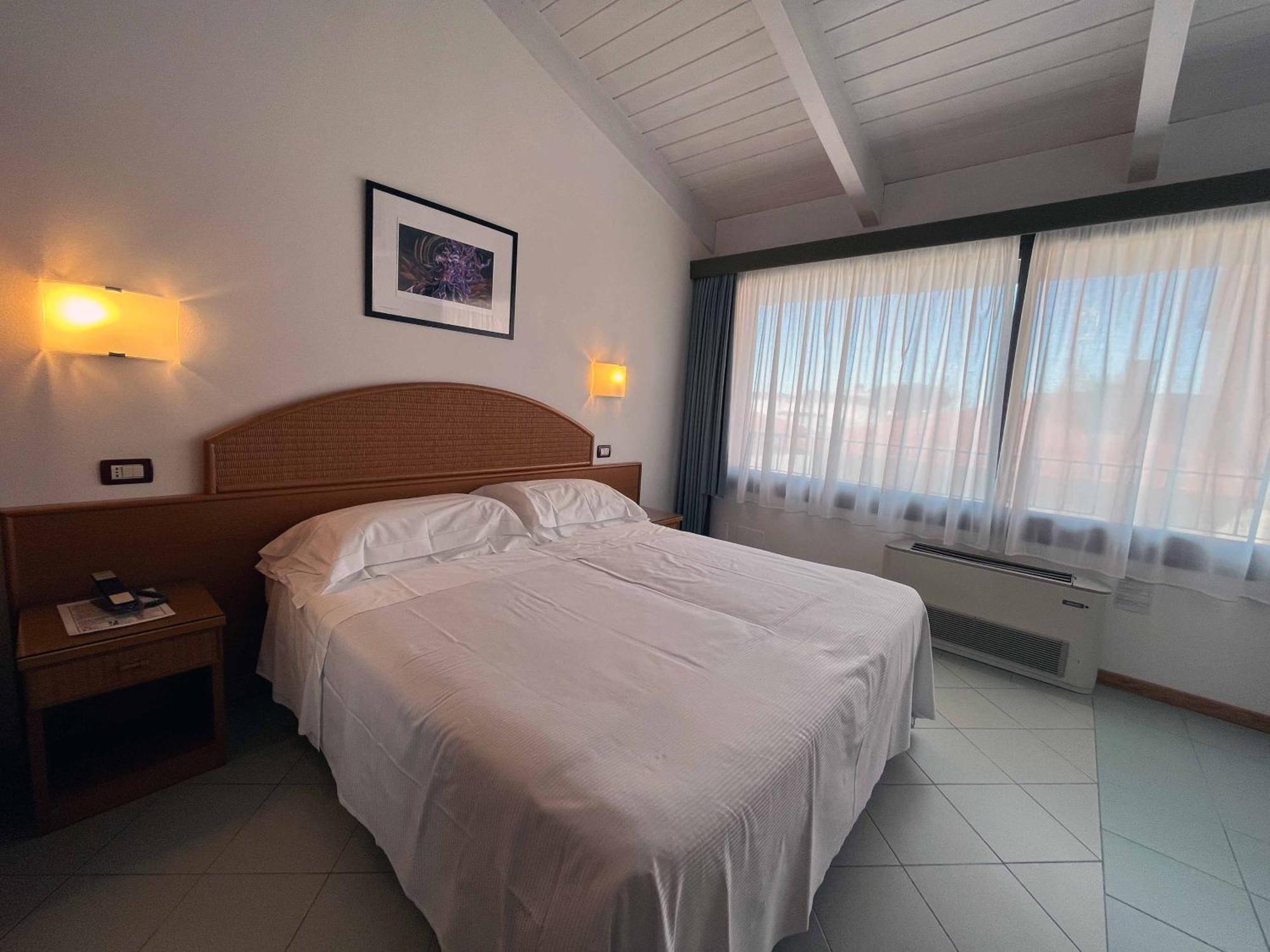 Hotel Regina ฟอร์เต เดย์ มาร์มี ภายนอก รูปภาพ