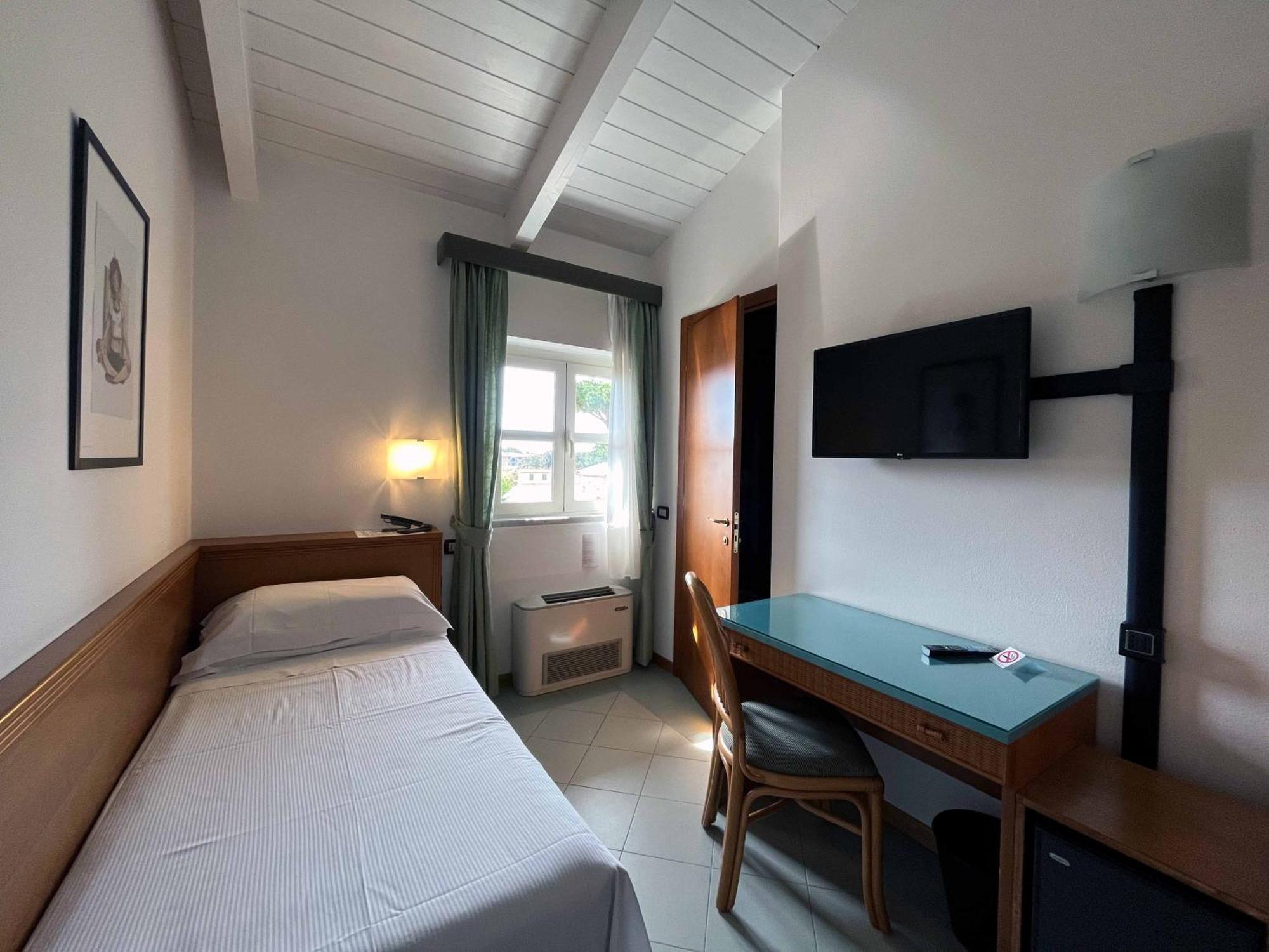 Hotel Regina ฟอร์เต เดย์ มาร์มี ภายนอก รูปภาพ